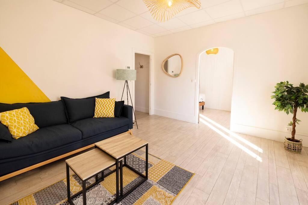 Le Cosy C - T2 Tout Equipe - Centre-Ville Gare Montluçon Kültér fotó